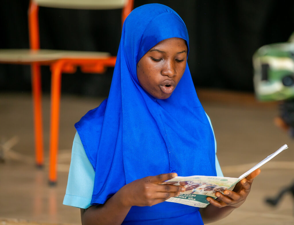 girl reading