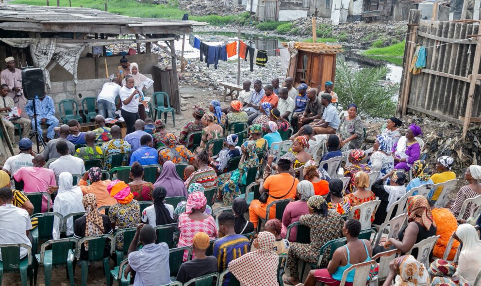 240321_Drasa-Health-Trust-Documentary_Ojora-Amukoko-Ward-Olumokun-Market-1351-1-scaled